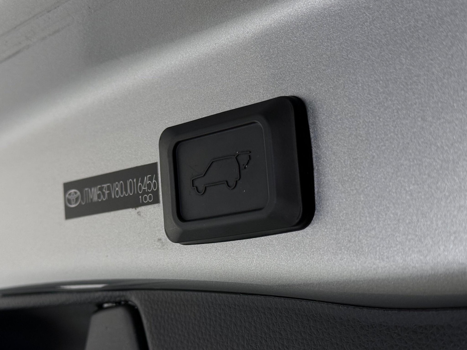 Used Toyota RAV4 2022 for sale - 77221918: Photo 11