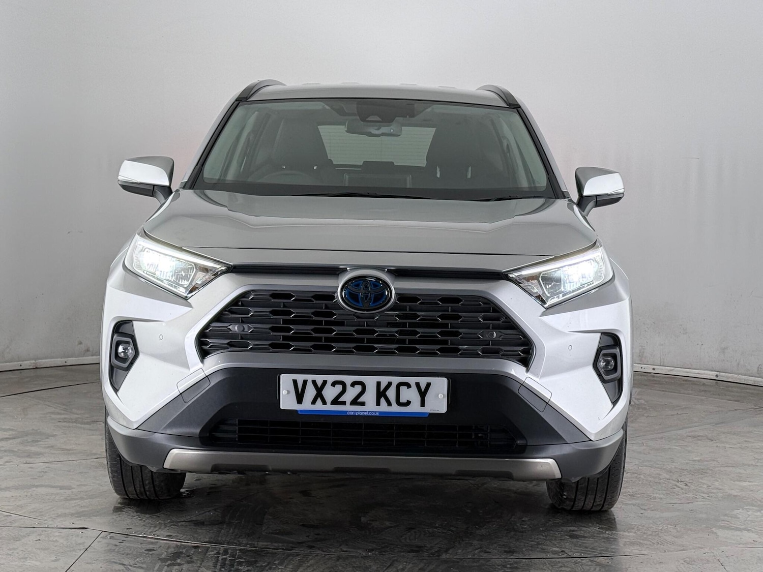 Used Toyota RAV4 2022 for sale - 77221918: Photo 2