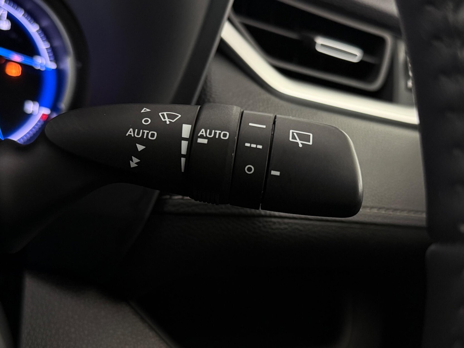 Used Toyota RAV4 2022 for sale - 77221918: Photo 23