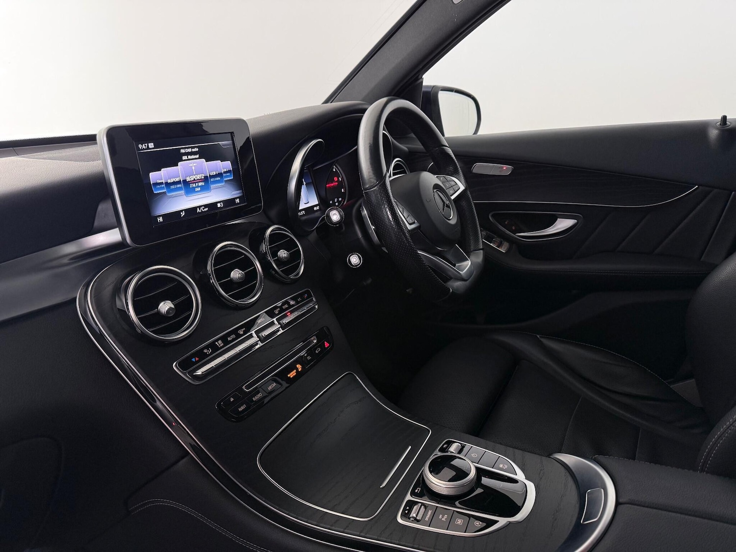 Used Mercedes-Benz GLC 2017 for sale - 77183038: Photo 13