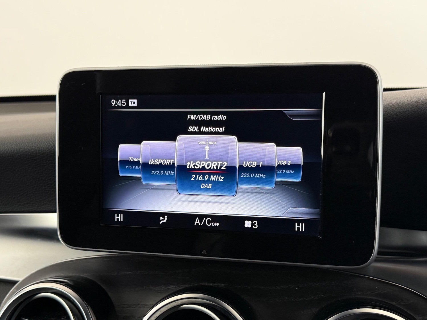 Used Mercedes-Benz GLC 2017 for sale - 77183038: Photo 34