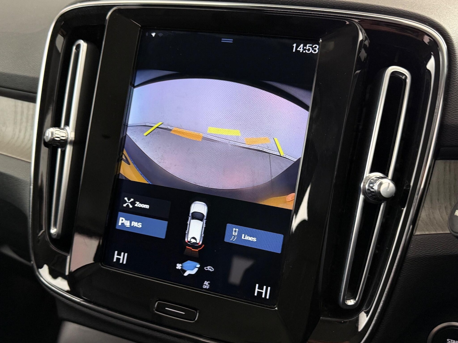 Used Volvo XC40 2020 for sale - 77246819: Photo 36