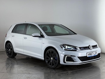 Used Volkswagen Golf 2017 for sale - 75590621: Photo