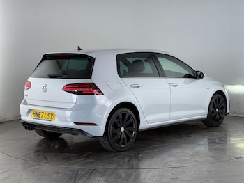 Used Volkswagen Golf 2017 for sale - 75590621: Photo