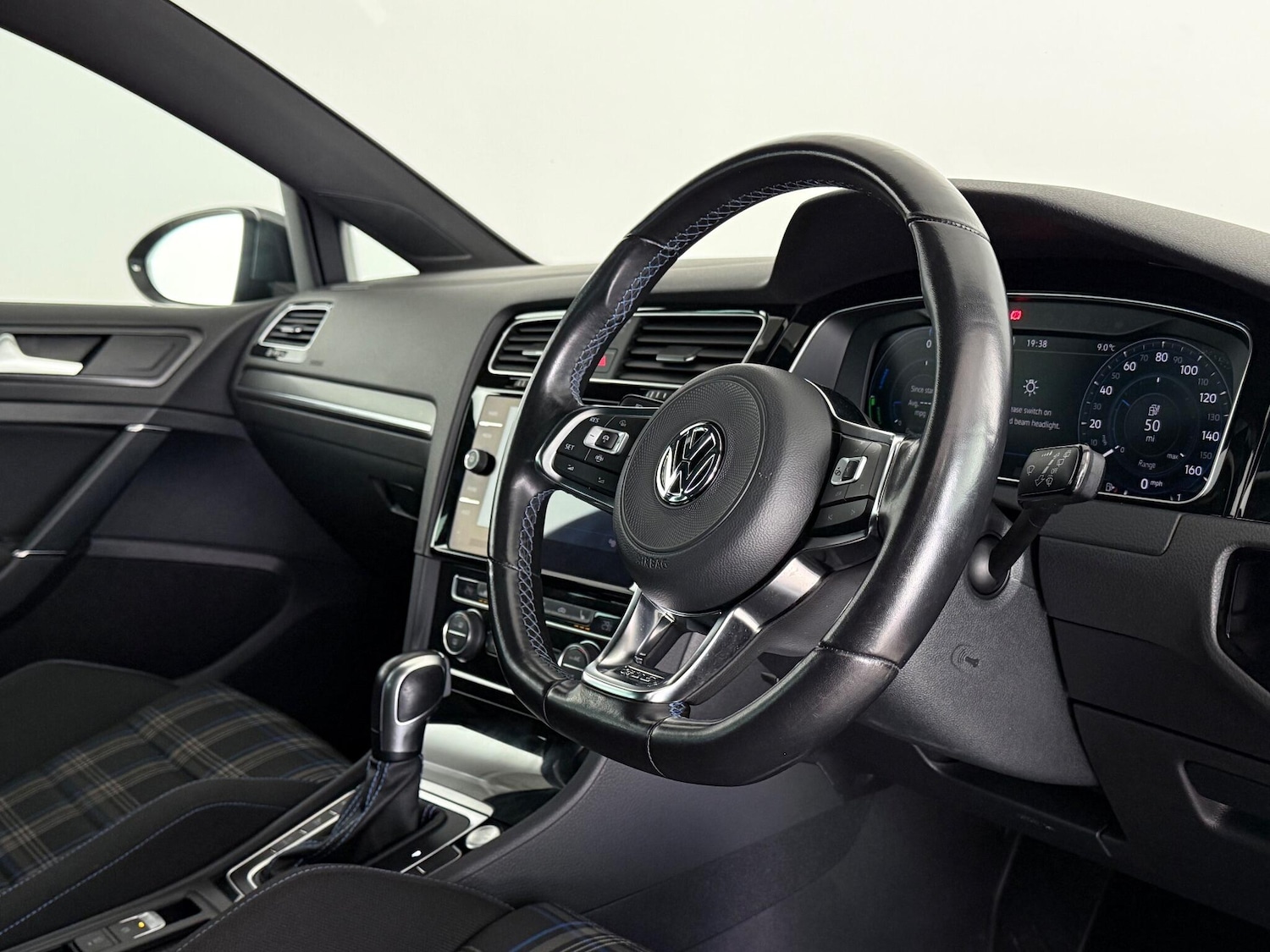 Used Volkswagen Golf 2020 for sale - 77247163: Photo 10