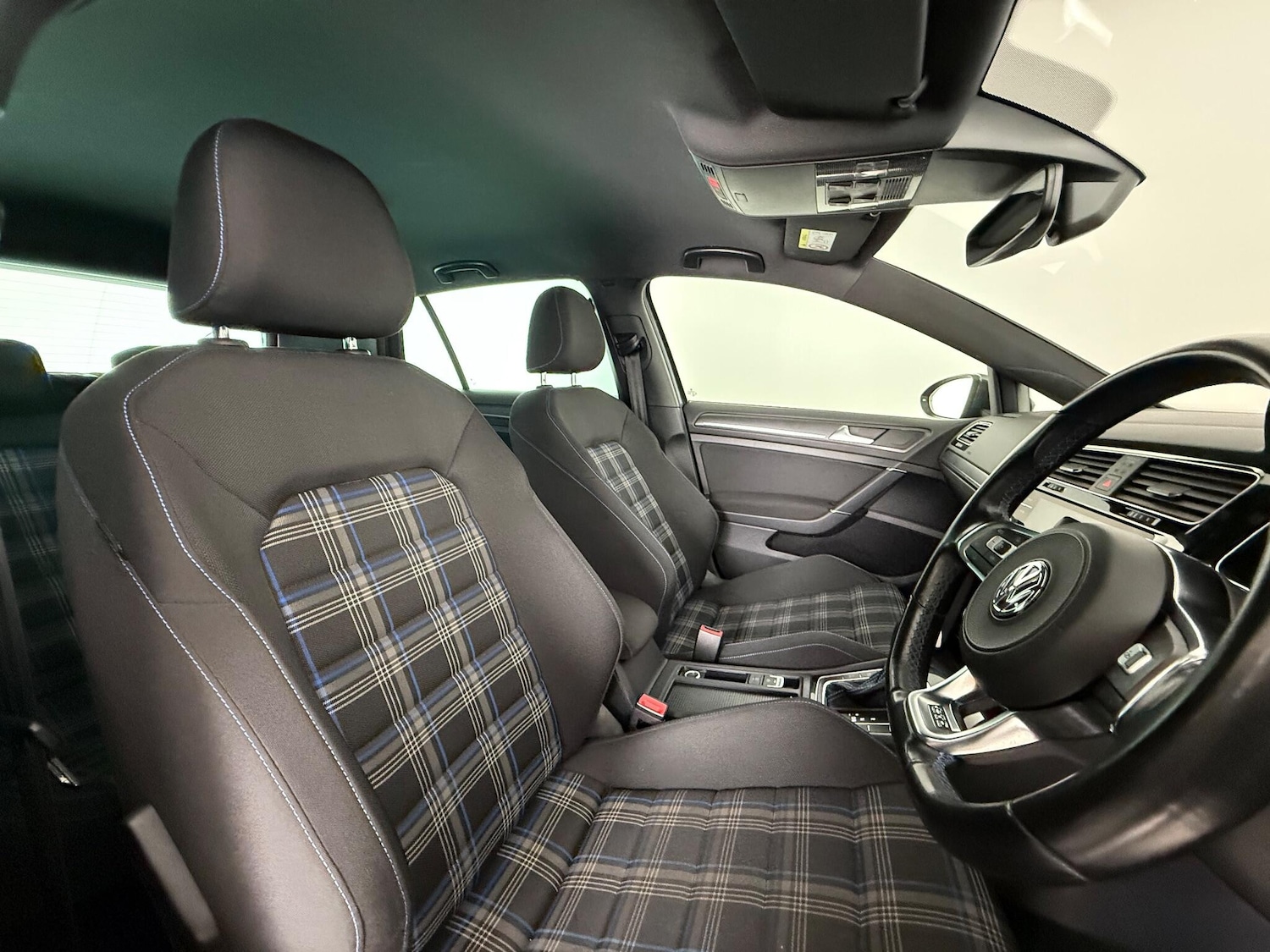 Used Volkswagen Golf 2020 for sale - 77247163: Photo 11