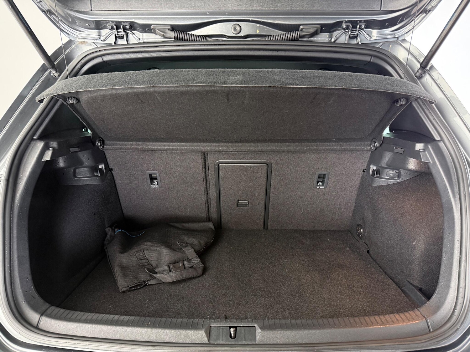 Used Volkswagen Golf 2020 for sale - 77247163: Photo 8