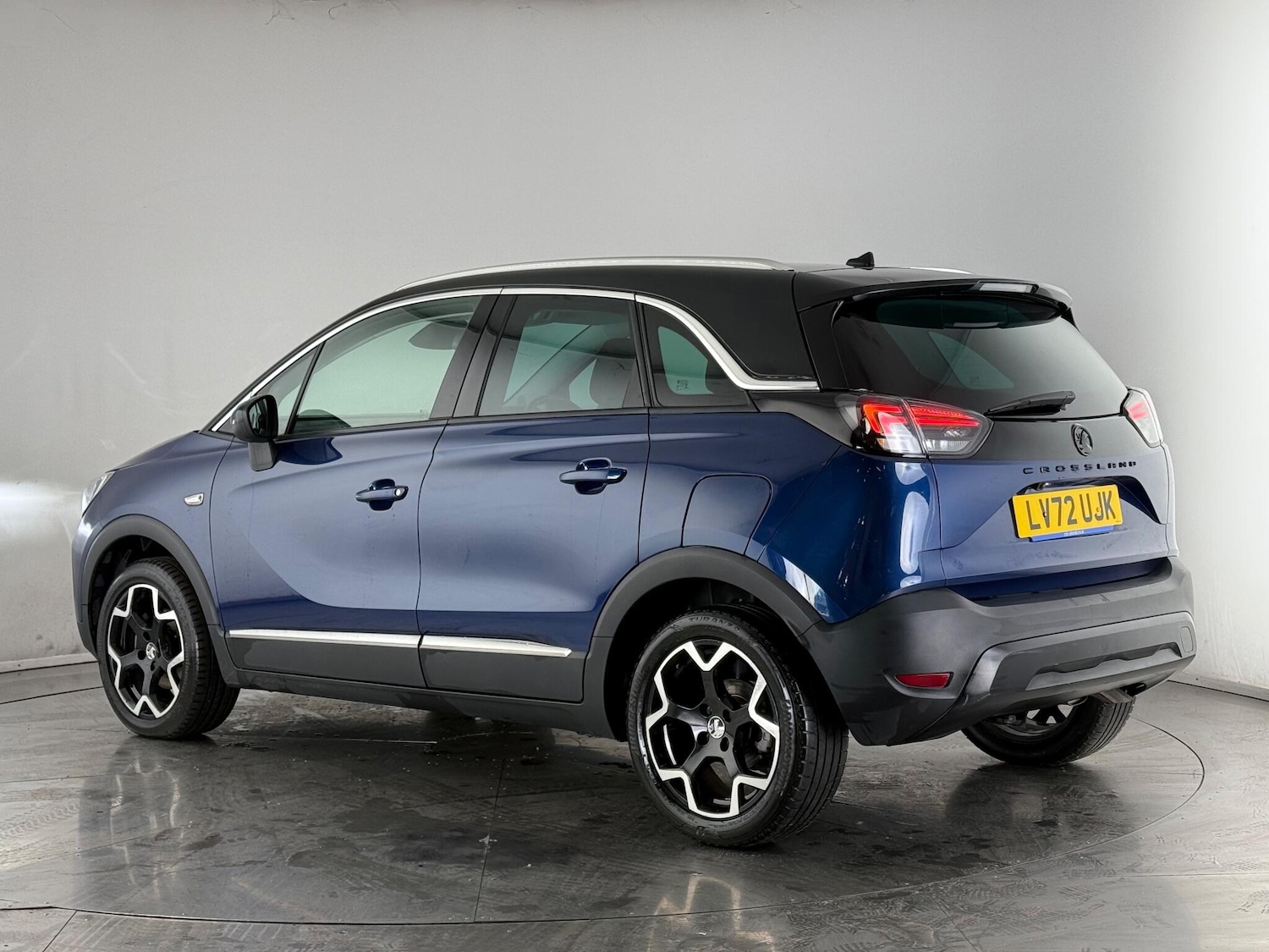 Used Vauxhall Crossland 2022 for sale - 77246231: Photo 3