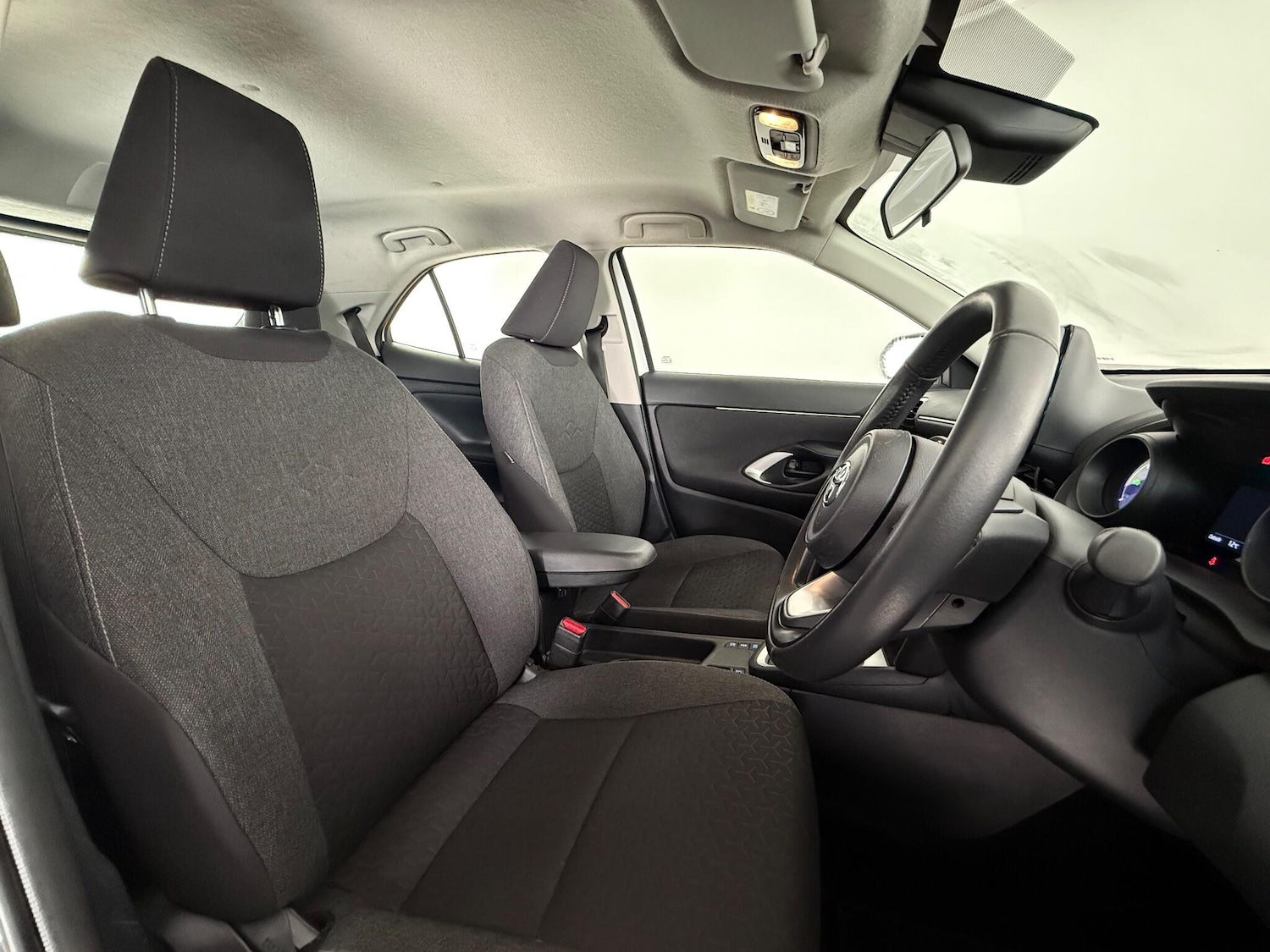 Used Toyota Yaris Cross 2023 for sale - 77182324: Photo 12