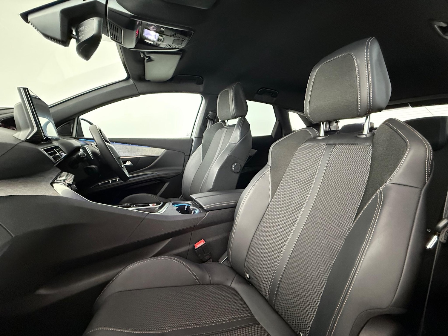 Used Peugeot 3008 2023 for sale - 77182776: Photo 11