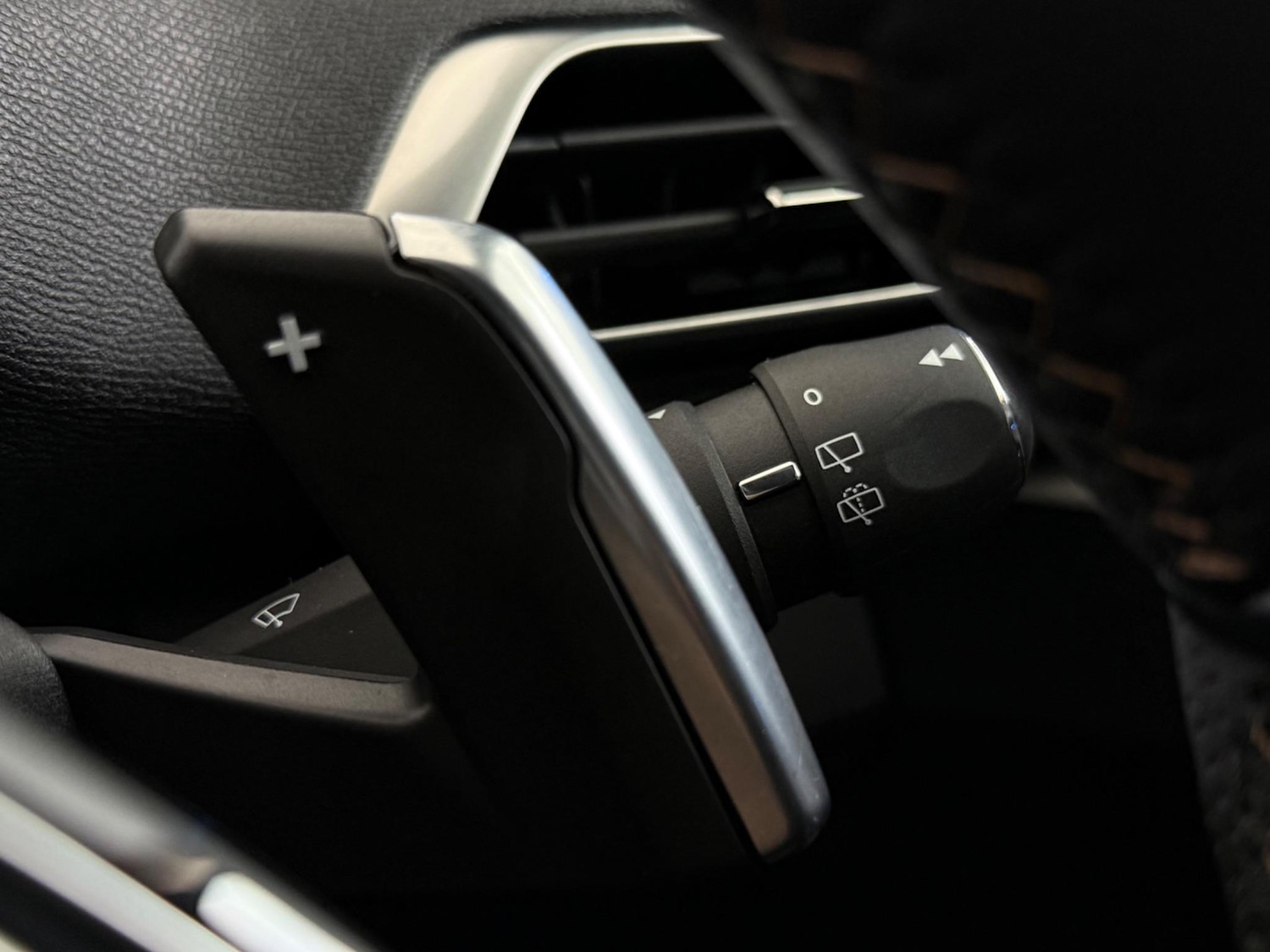 Used Peugeot 3008 2023 for sale - 77182776: Photo 22