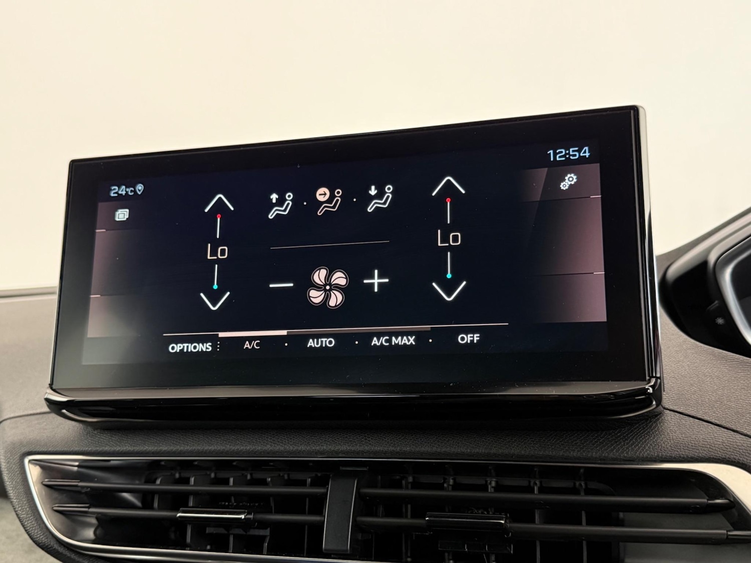 Used Peugeot 3008 2023 for sale - 77182776: Photo 23