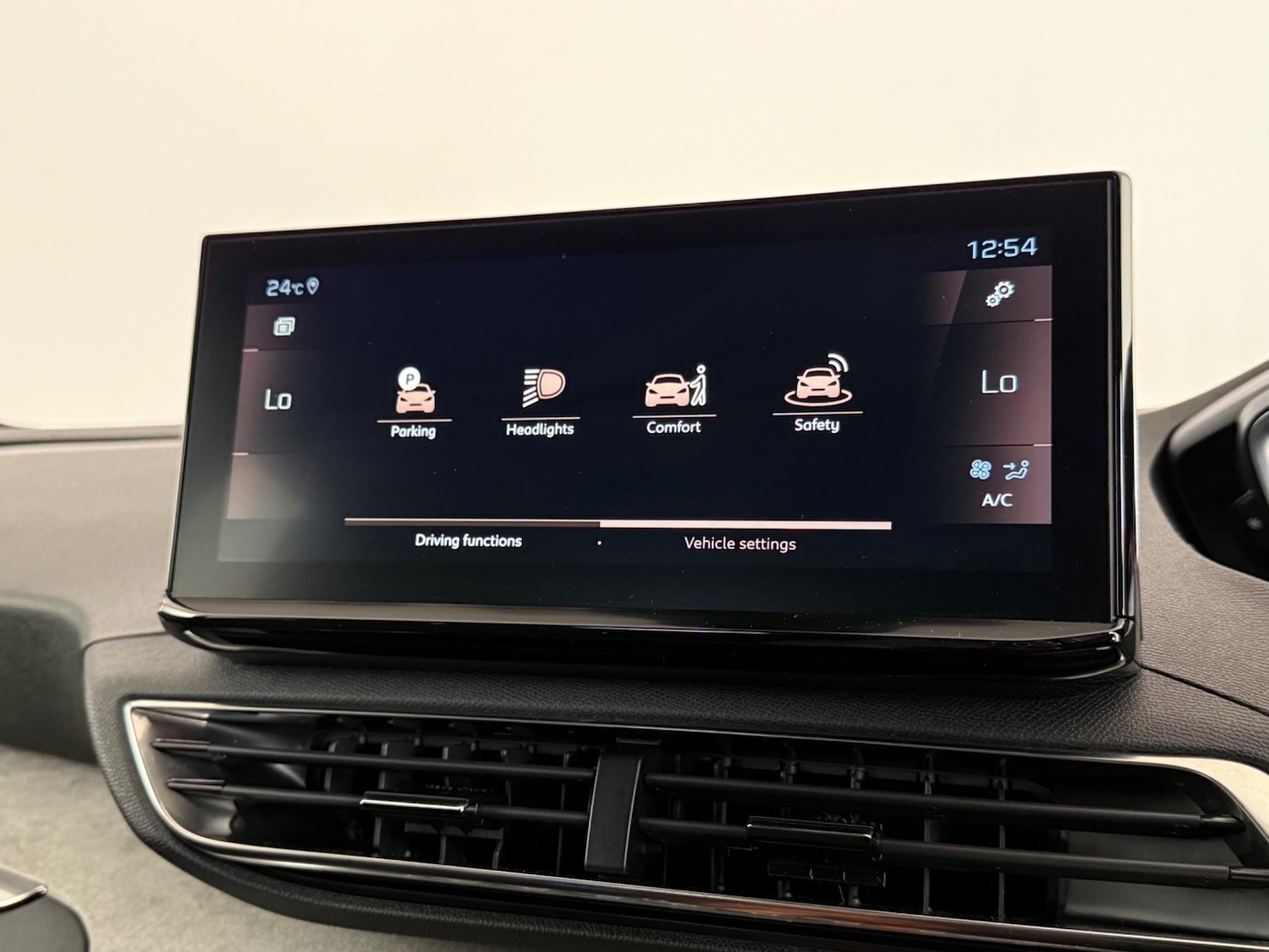 Used Peugeot 3008 2023 for sale - 77182776: Photo 29