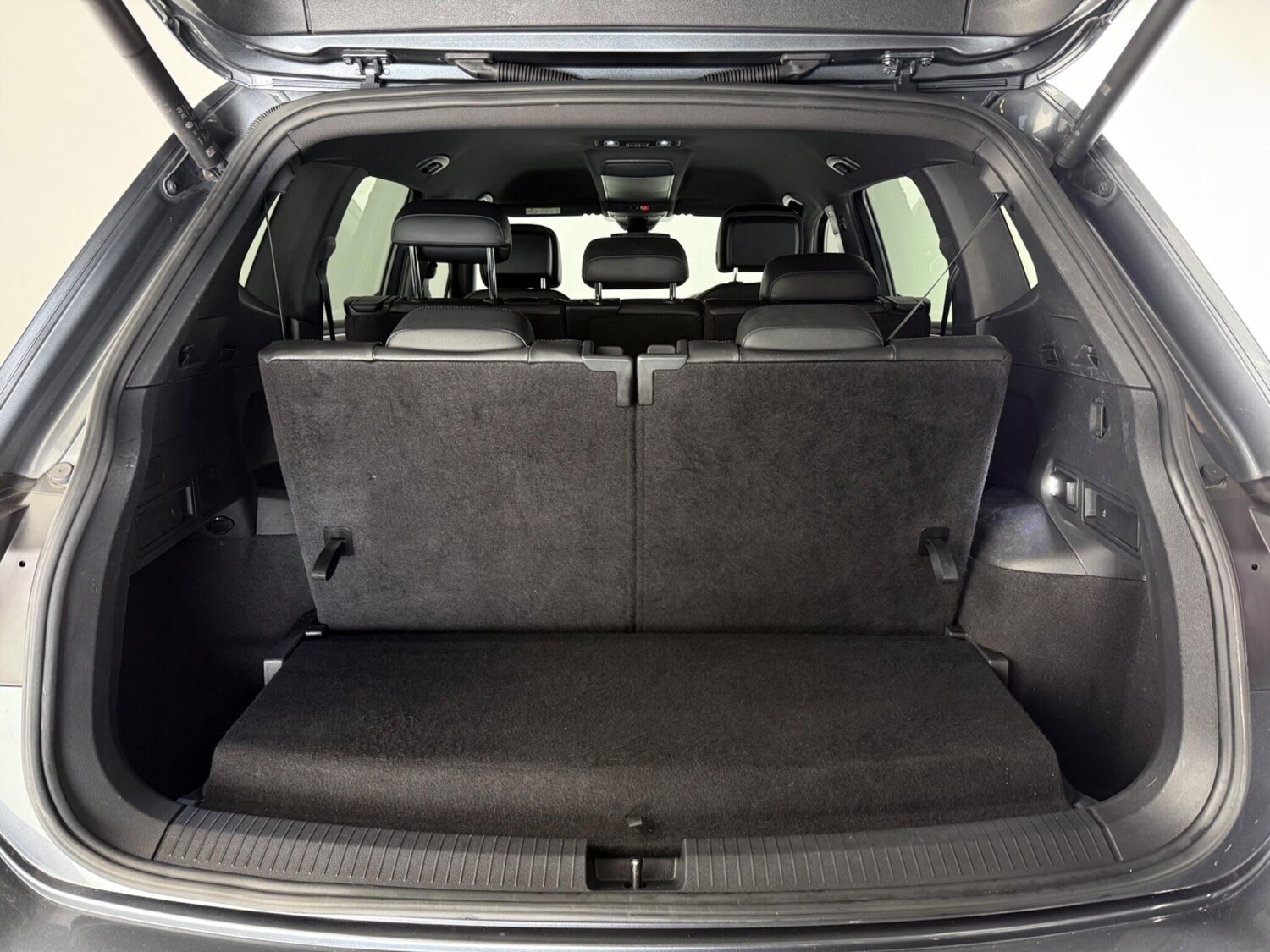 Used Volkswagen Tiguan Allspace 2023 for sale - 77873120: Photo 10