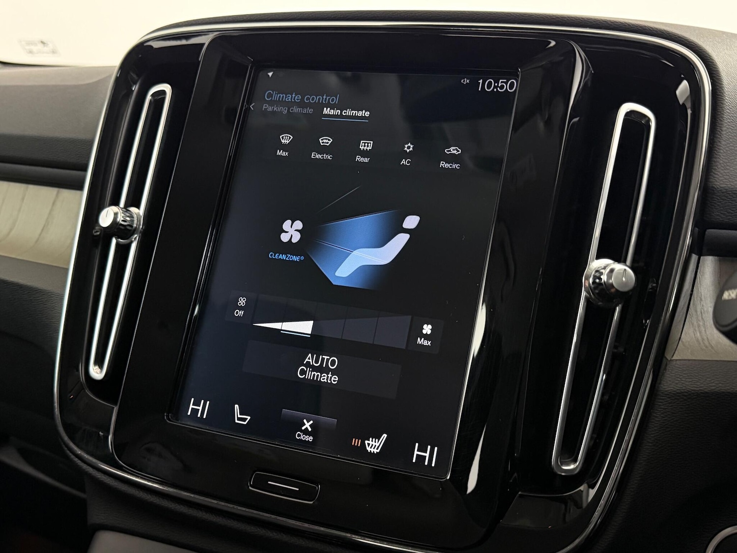 Used Volvo XC40 2018 for sale - 77246255: Photo 27