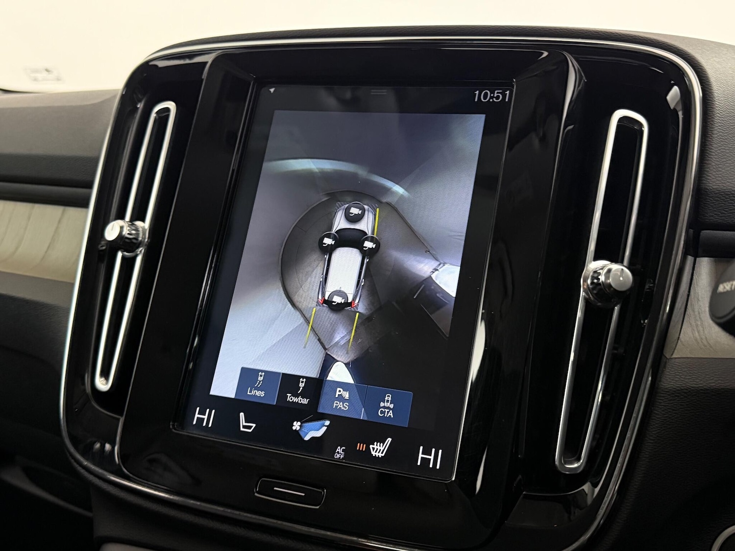 Used Volvo XC40 2018 for sale - 77246255: Photo 28