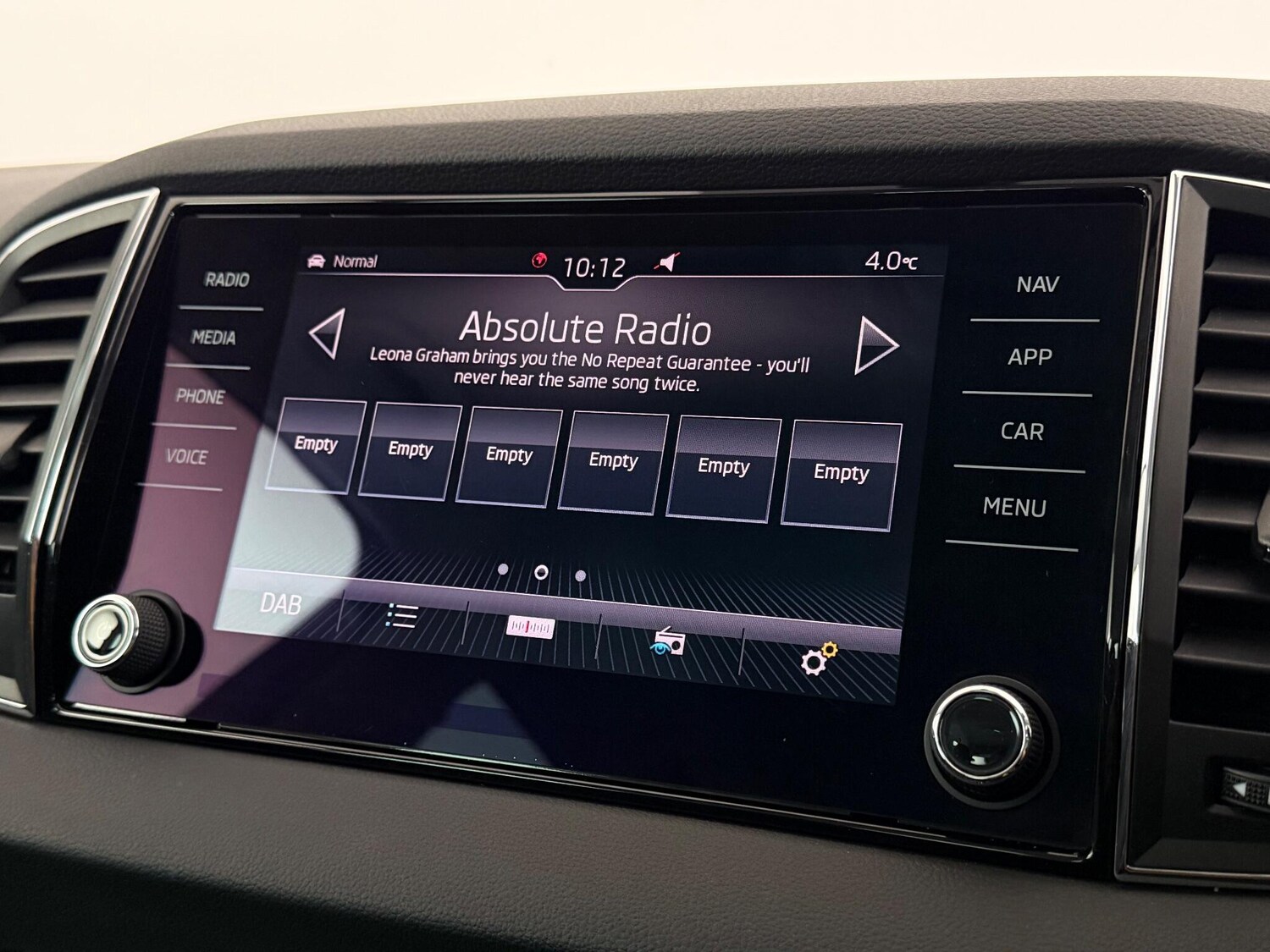 Used Skoda Karoq 2020 for sale - 77898692: Photo 21