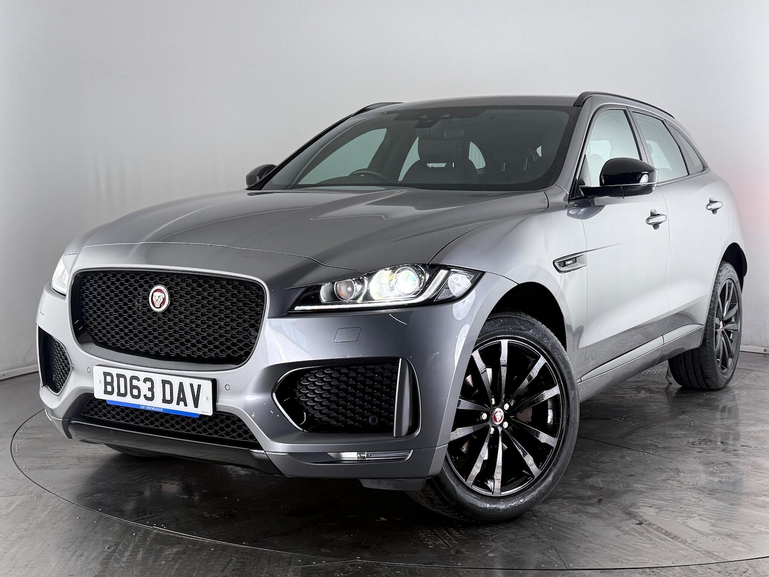 Used Jaguar F-Pace 2019 for sale - 77183025: Photo 40