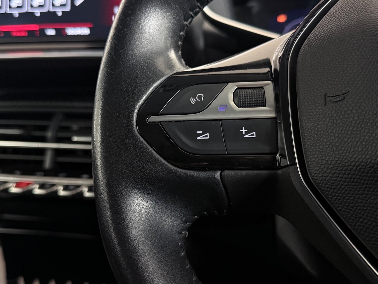 Used Peugeot 208 2020 for sale - 76466932: Photo 21