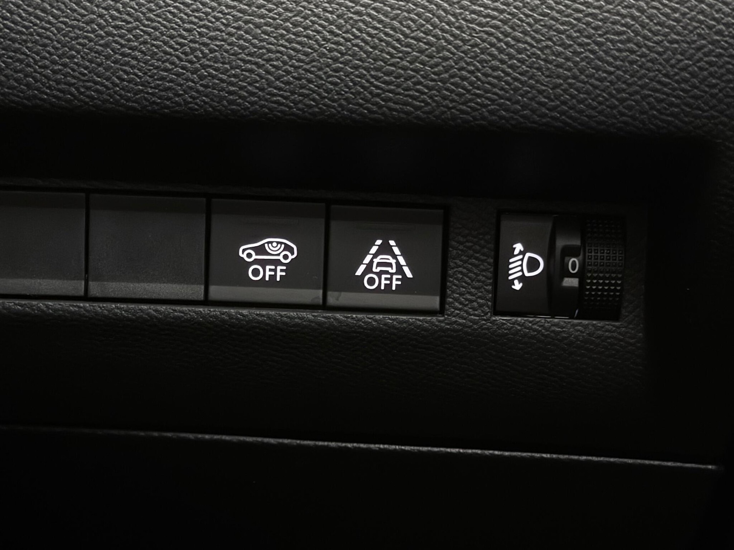 Used Peugeot 208 2020 for sale - 76466932: Photo 30