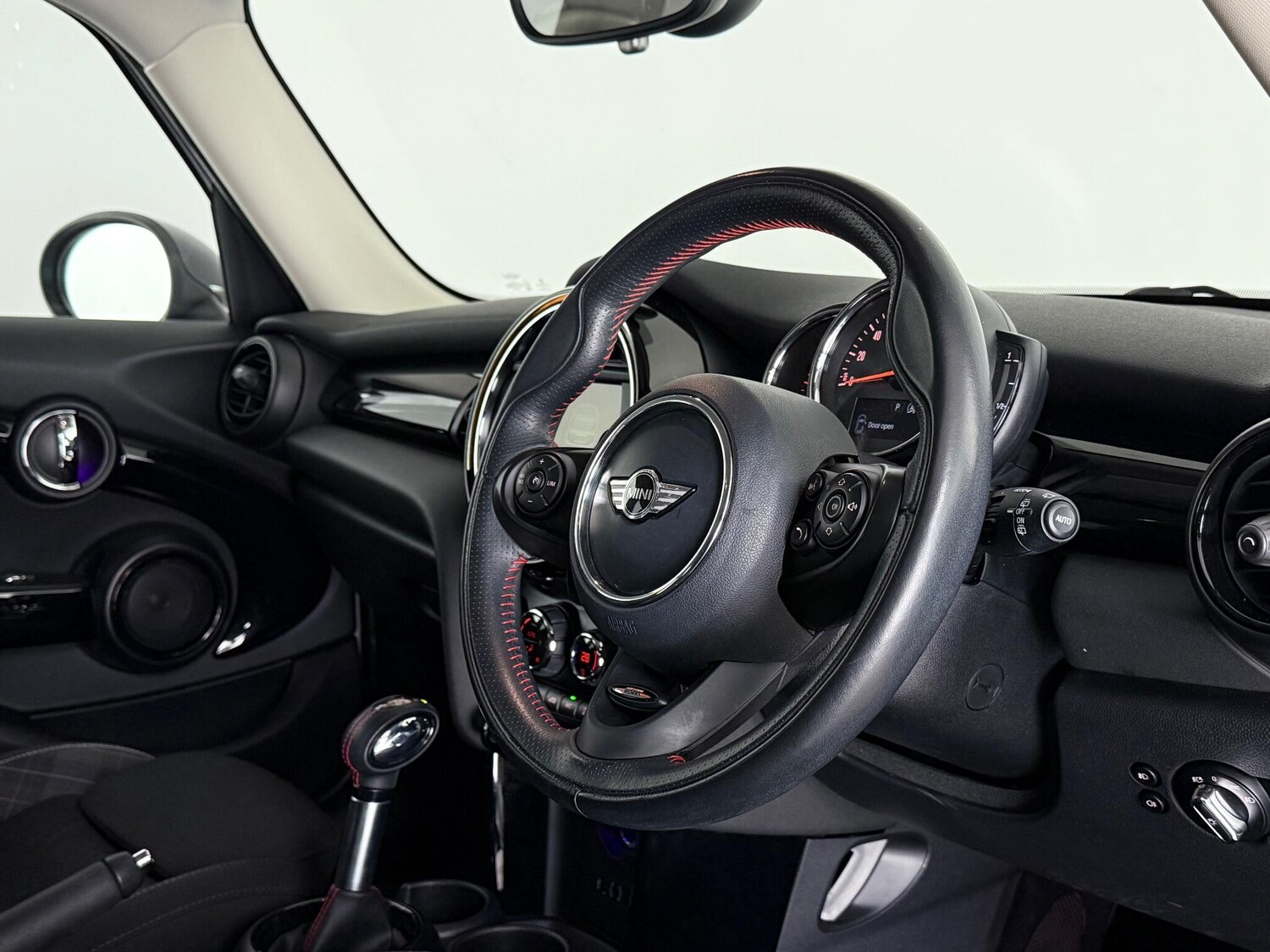 Used MINI Hatch 2018 for sale - 77387818: Photo 12