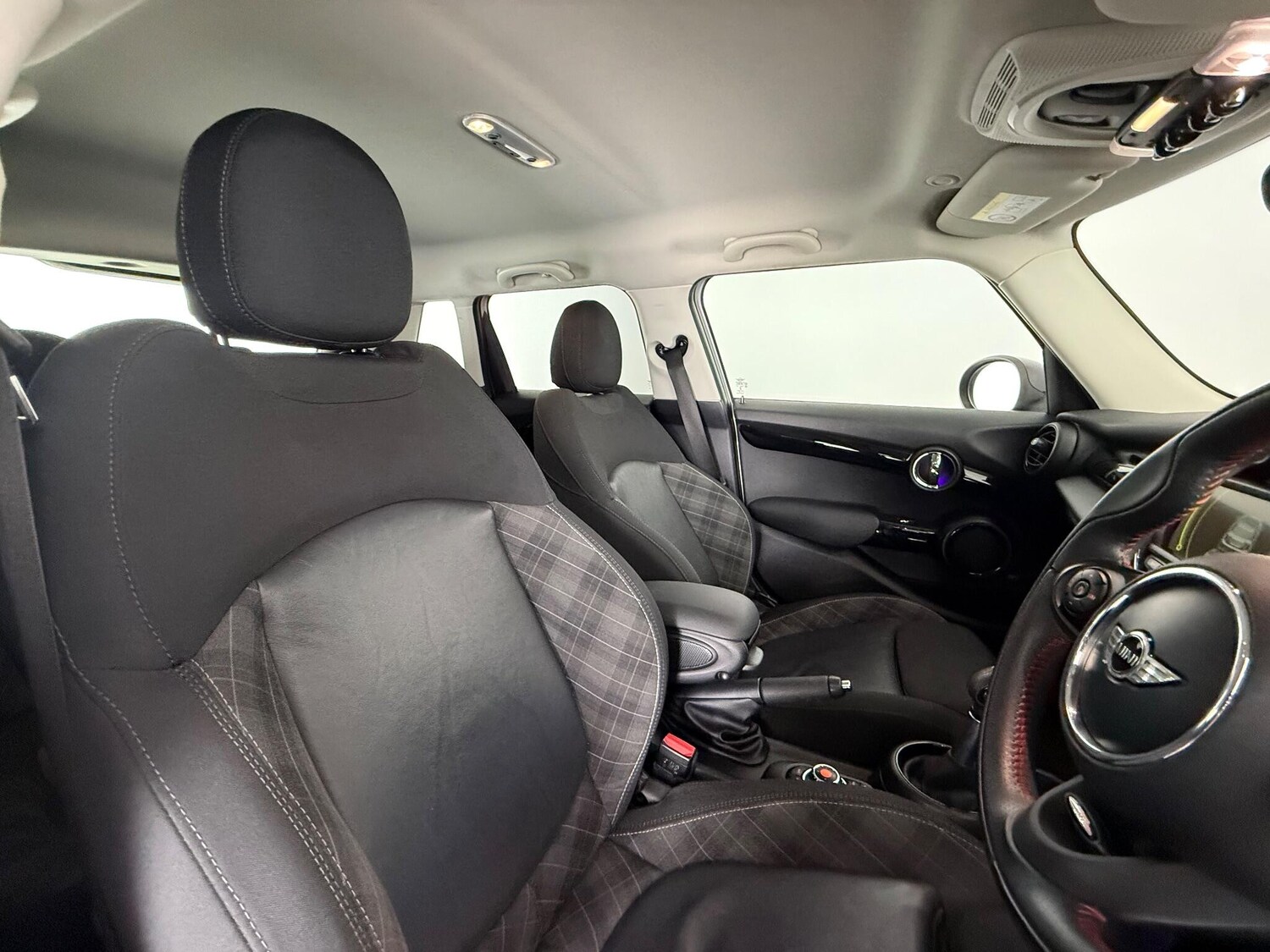 Used MINI Hatch 2018 for sale - 77387818: Photo 13