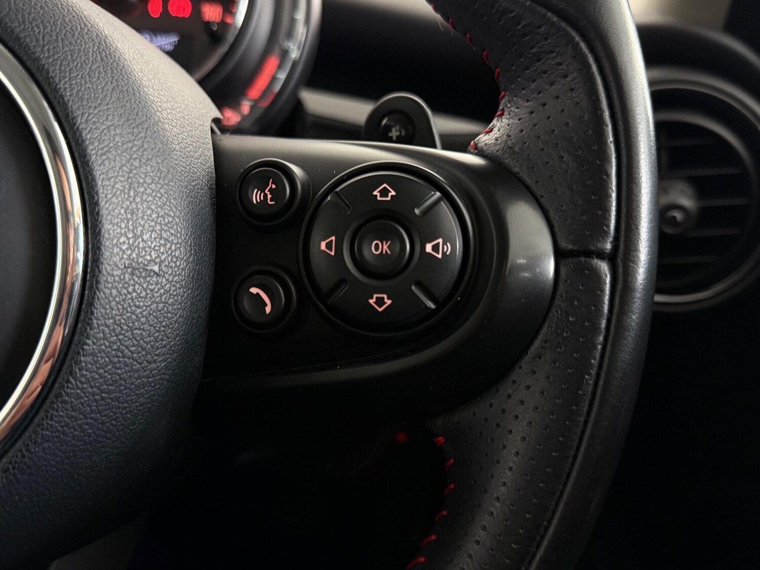 Used MINI Hatch 2018 for sale - 77387818: Photo 19