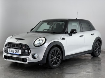 Used MINI Hatch 2018 for sale - 77387818: Photo