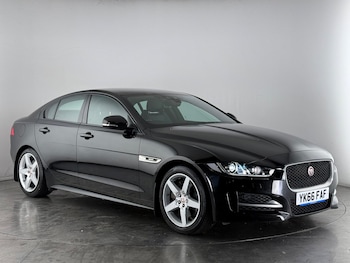 Used Jaguar XE 2016 for sale - 77221972: Photo