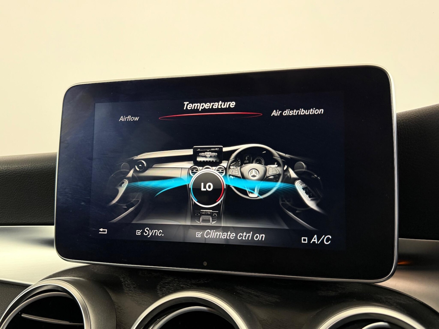 Used Mercedes-Benz C Class 2016 for sale - 77260070: Photo 24