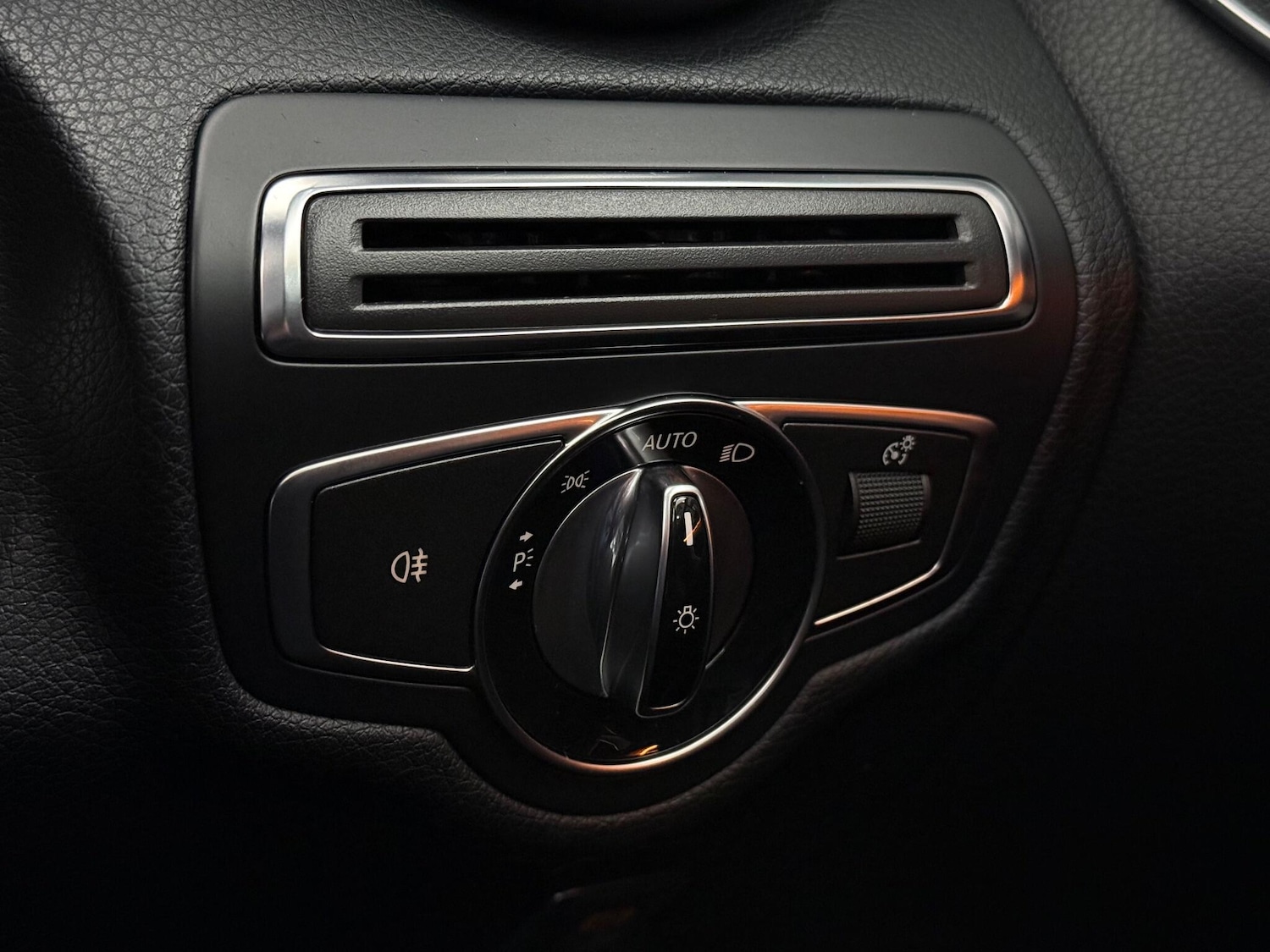 Used Mercedes-Benz C Class 2016 for sale - 77260070: Photo 27