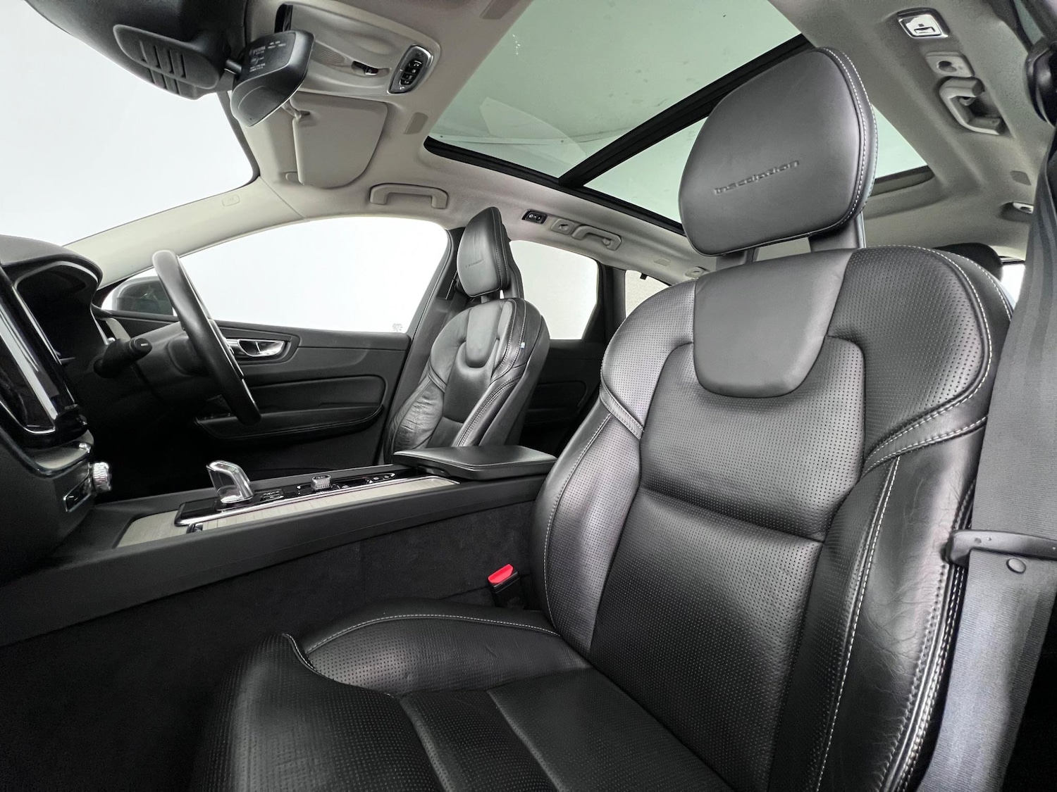 Used Volvo XC60 2017 for sale - 77182655: Photo 10