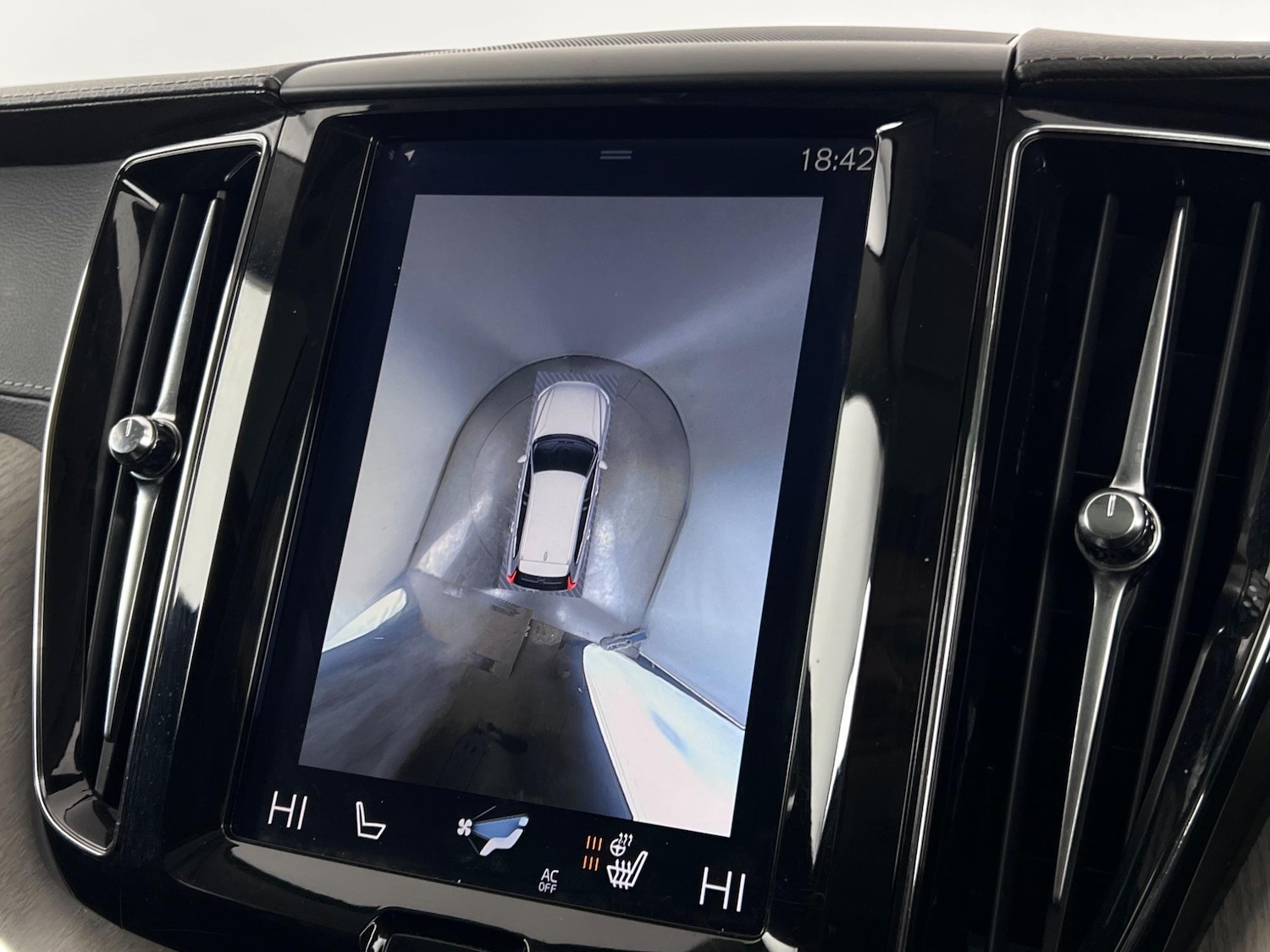 Used Volvo XC60 2017 for sale - 77182655: Photo 18