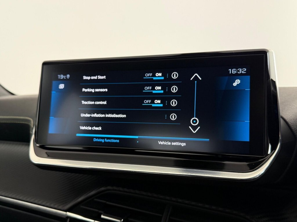 Used Peugeot 2008 2020 for sale - 76395801: Photo 32