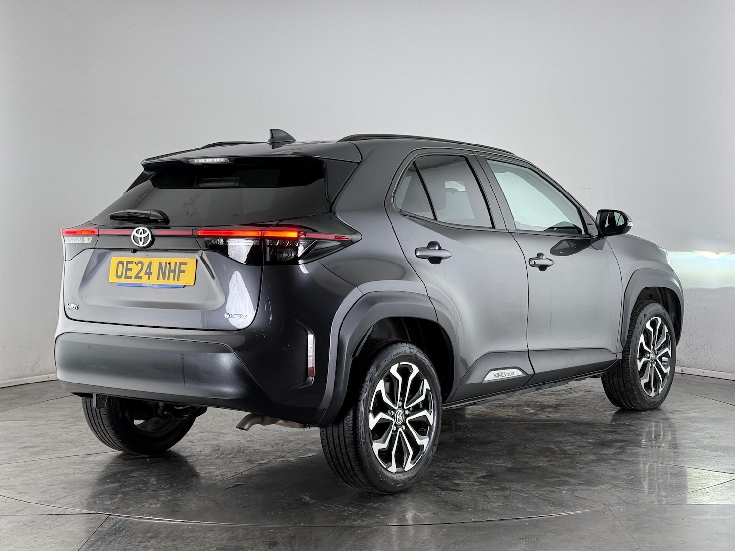 Used Toyota Yaris Cross 2024 for sale - 77182896: Photo 3