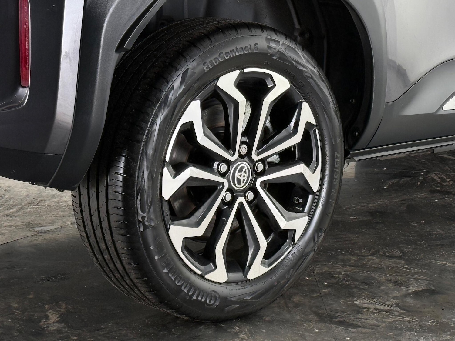 Used Toyota Yaris Cross 2024 for sale - 77182896: Photo 9