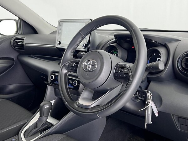 Used Toyota Yaris 2023 for sale - 76256092: Photo 15