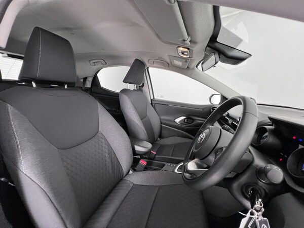 Used Toyota Yaris 2023 for sale - 76256092: Photo 16