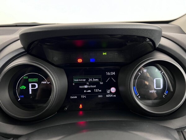 Used Toyota Yaris 2023 for sale - 76256092: Photo 23