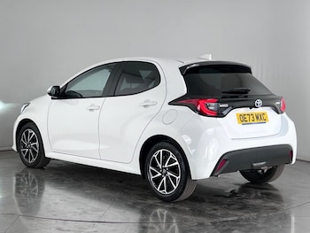Used Toyota Yaris 2023 for sale - 76256092: Photo 4