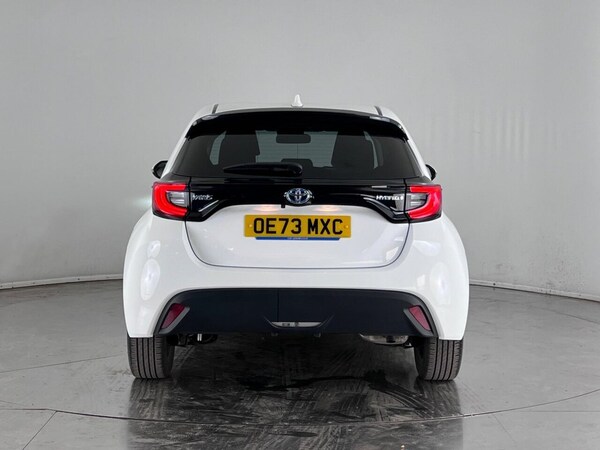 Used Toyota Yaris 2023 for sale - 76256092: Photo 9