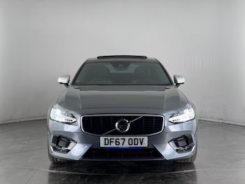 Used Volvo S90 2018 for sale - 75619868: Photo