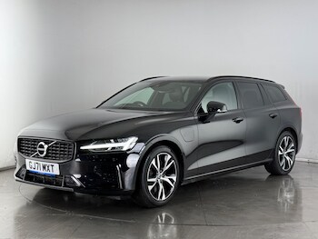Used Volvo V60 2021 for sale - 77332090: Photo