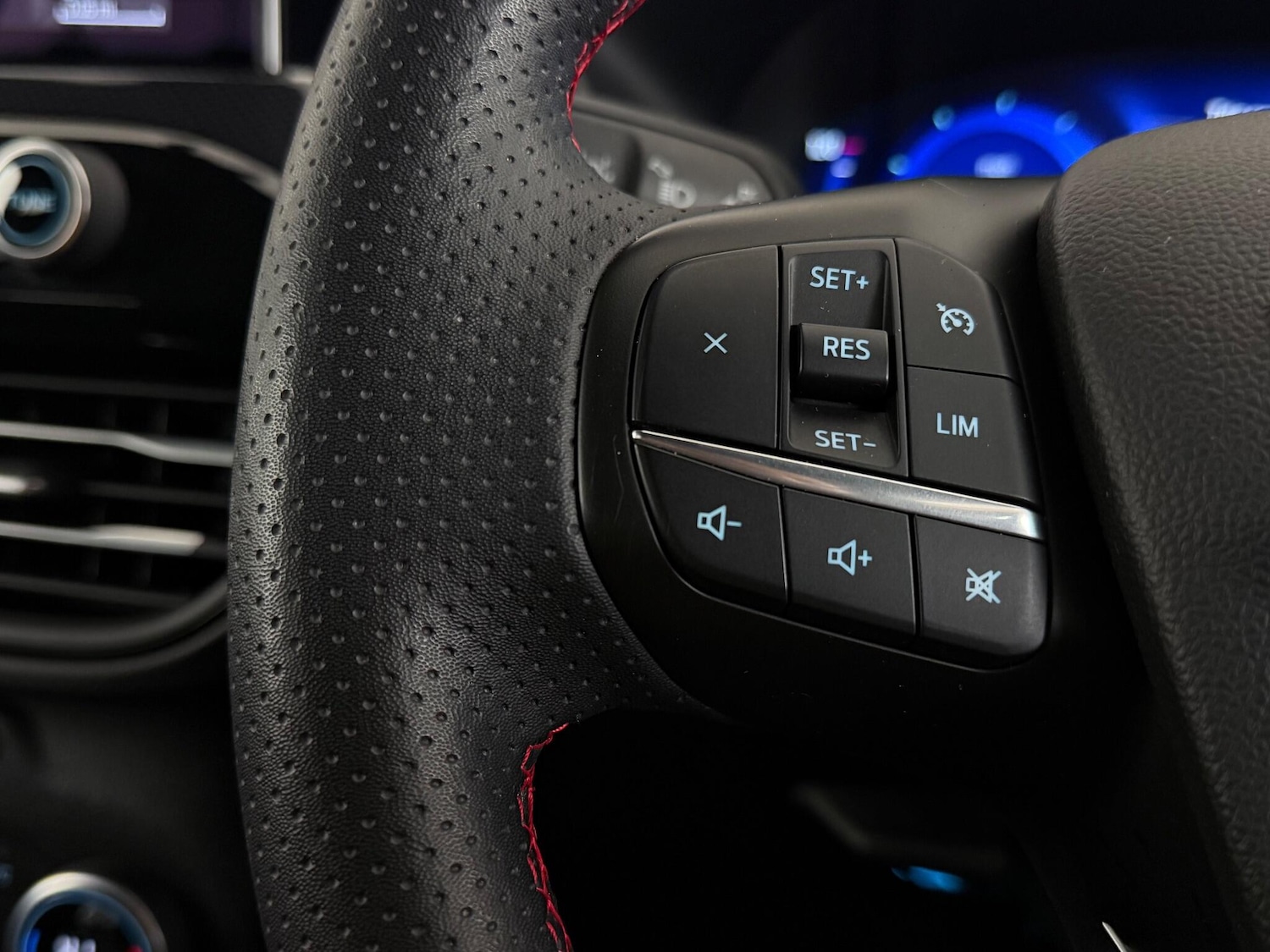 Used Ford Kuga 2022 for sale - 76742778: Photo 25