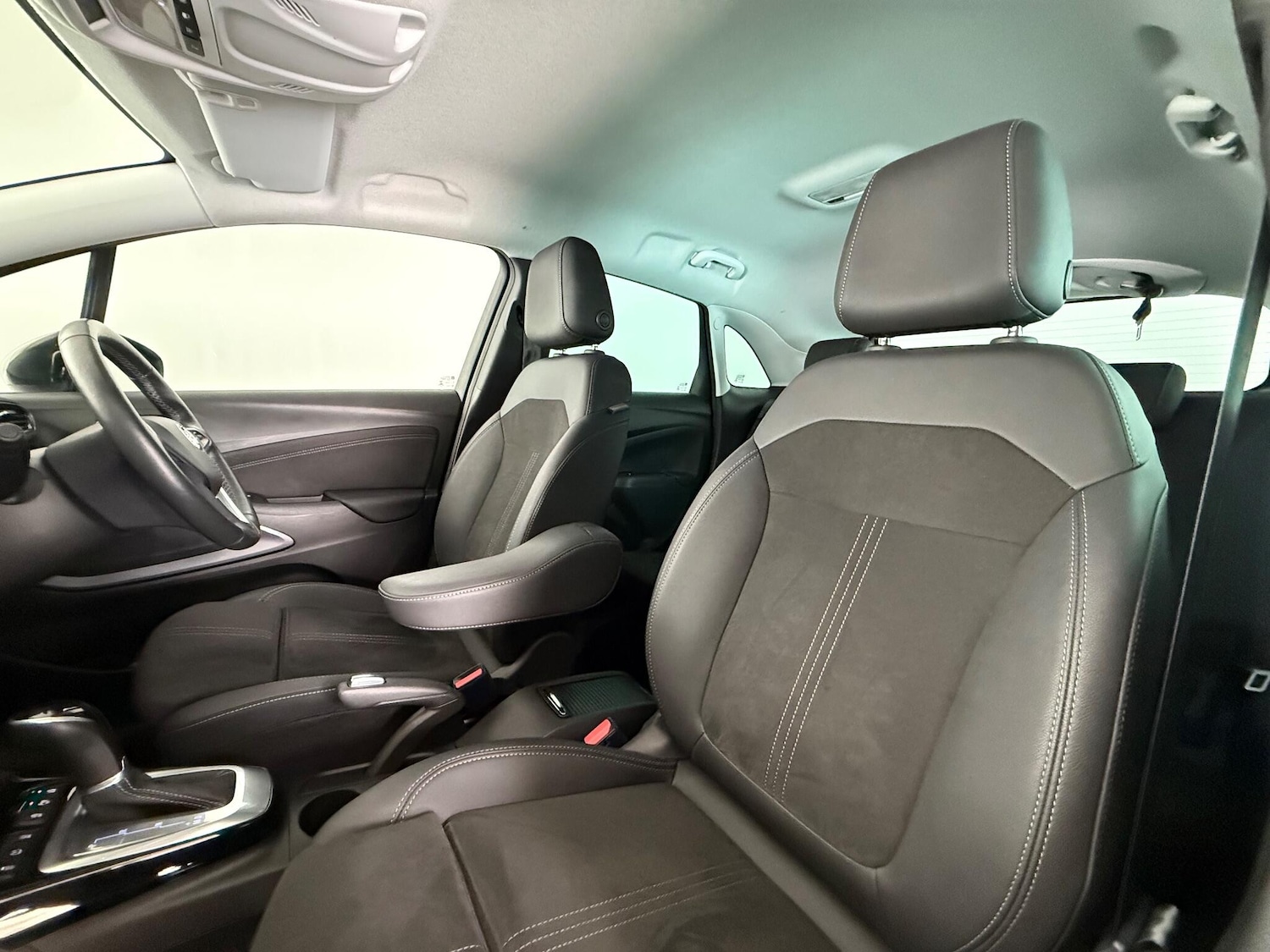 Used Vauxhall Crossland 2022 for sale - 77260445: Photo 10