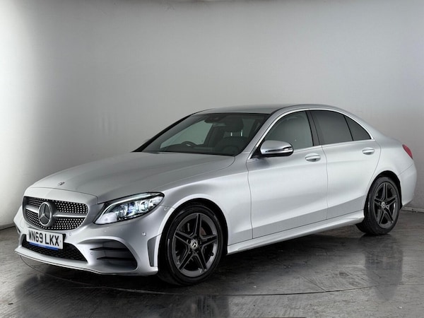 Used Mercedes-Benz C-Class 2019 for sale - 76235504: Photo 3