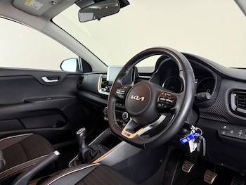 Used Kia Stonic 2022 for sale - 78823448: Photo