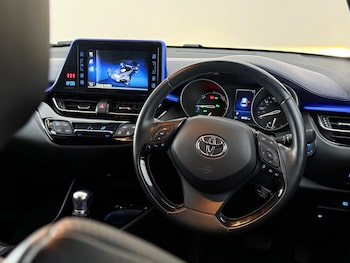 Used Toyota C-HR 2018 for sale - 78587022: Photo