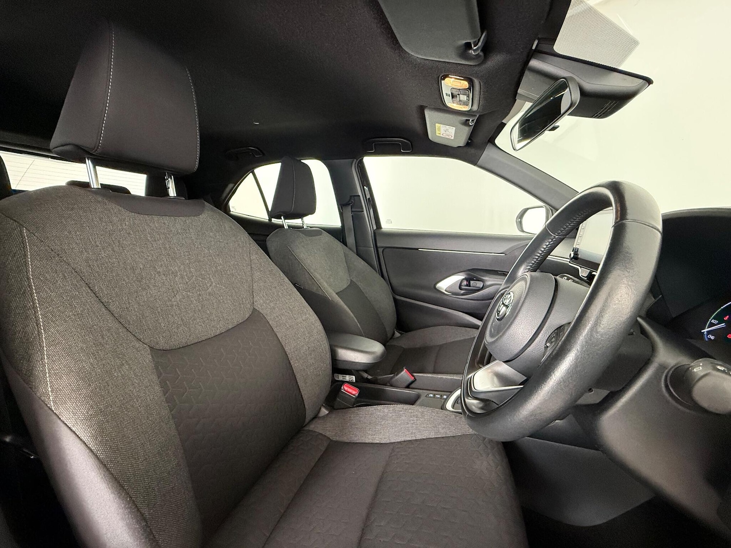 Used Toyota Yaris Cross 2023 for sale - 77260584: Photo 10