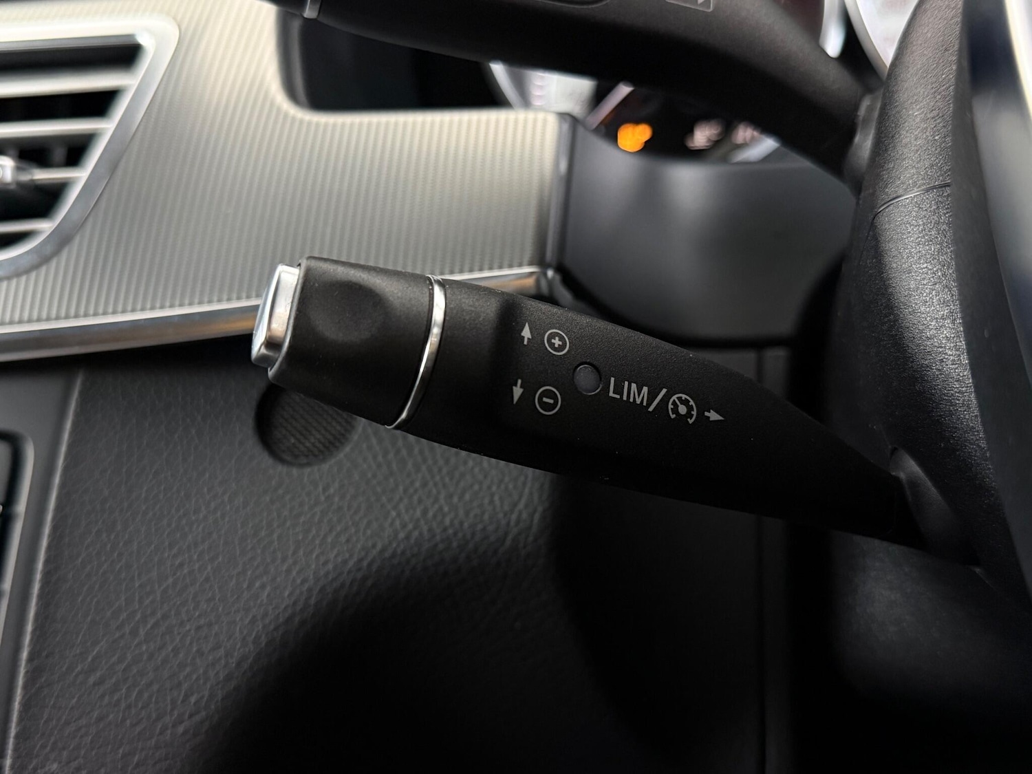 Used Mercedes-Benz E Class 2015 for sale - 76467258: Photo 28